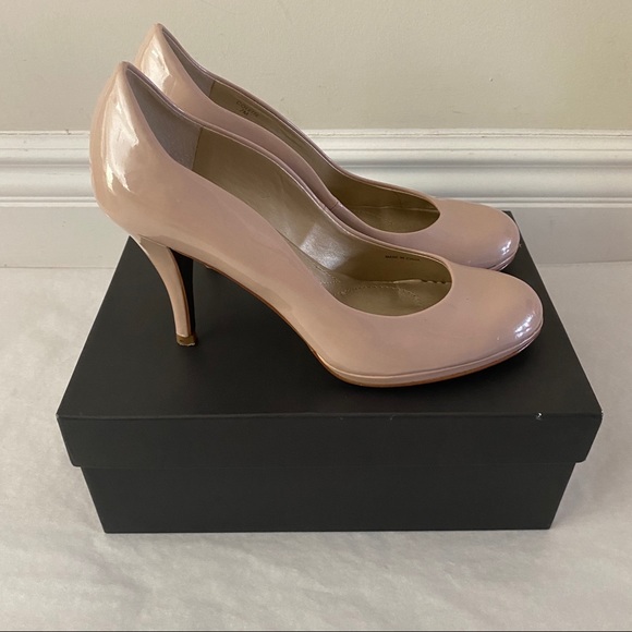Tahari Blush Nude Patent Heels - Picture 4 of 13